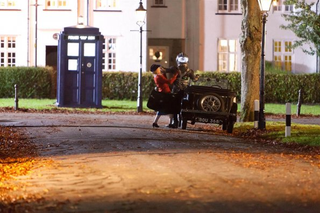 Illustration for article titled Set photos from the Doctor Who Christmas special